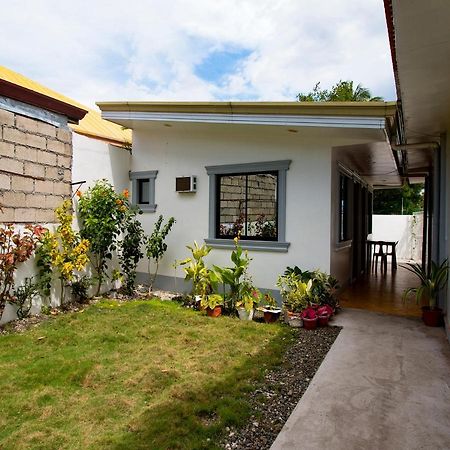Oyo 777 Rn Guesthouse Моалбоал Екстериор снимка