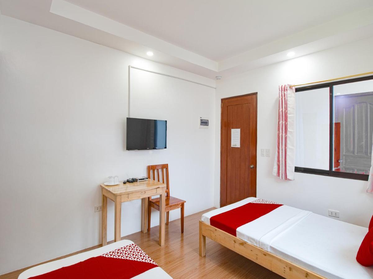 Oyo 777 Rn Guesthouse Моалбоал Екстериор снимка