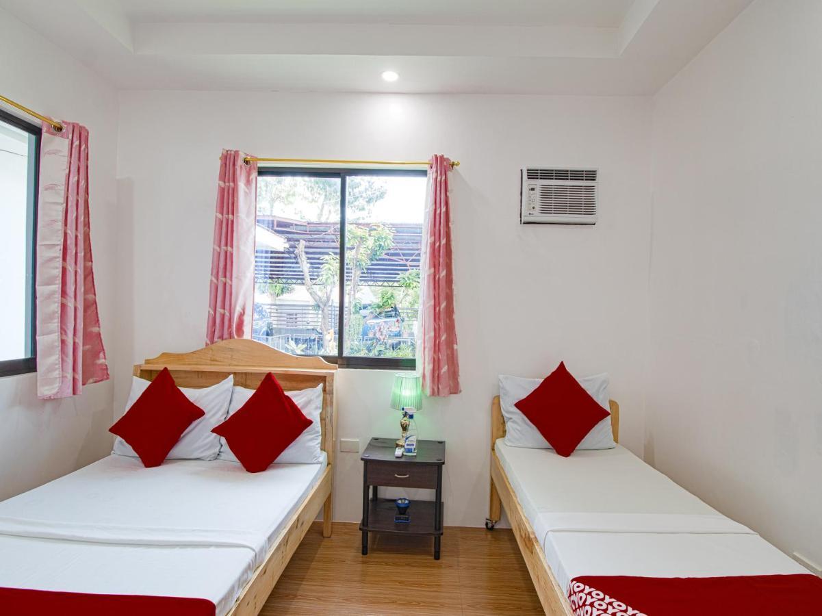 Oyo 777 Rn Guesthouse Моалбоал Екстериор снимка