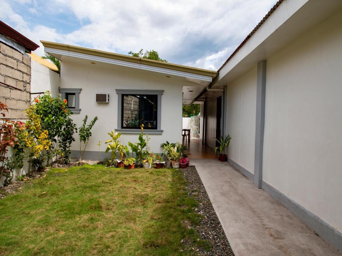 Oyo 777 Rn Guesthouse Моалбоал Екстериор снимка