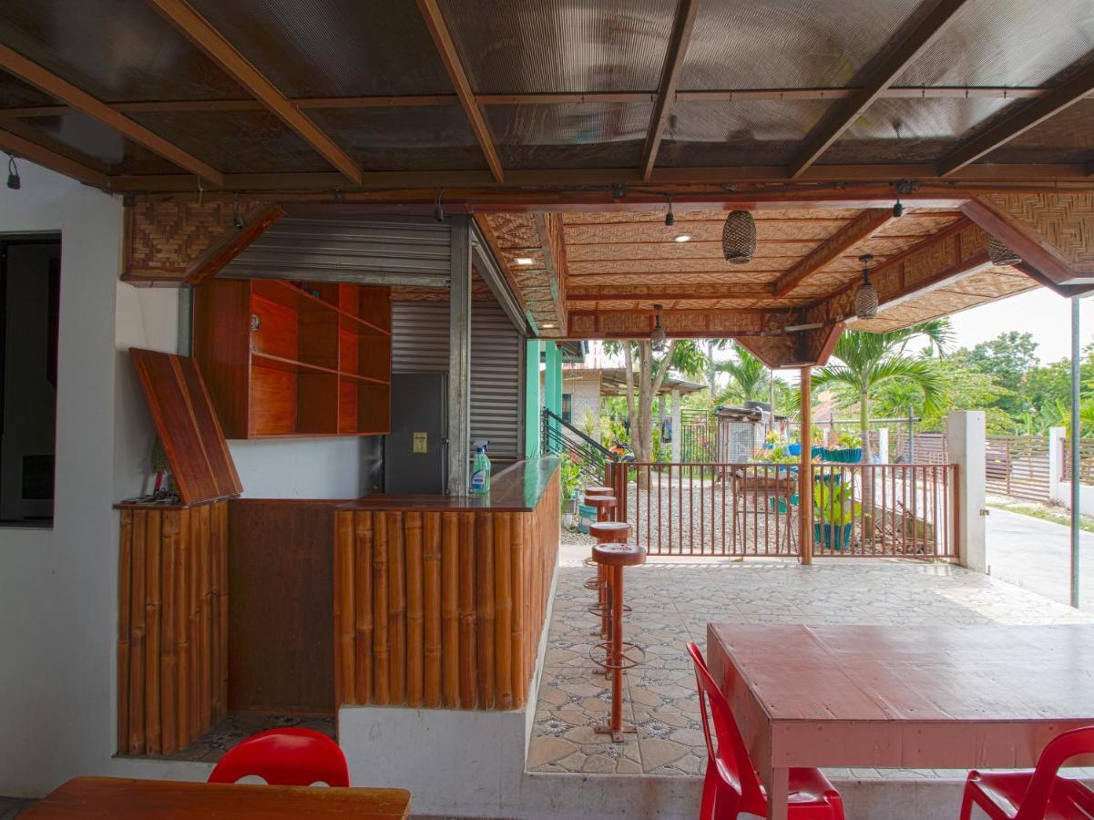 Oyo 777 Rn Guesthouse Моалбоал Екстериор снимка